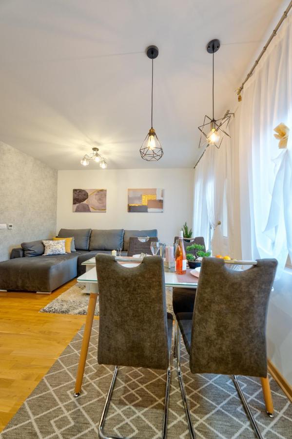 Le Sorelle Apartment *