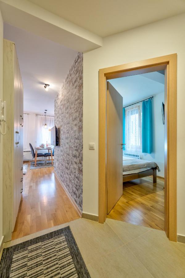 Le Sorelle Apartment *